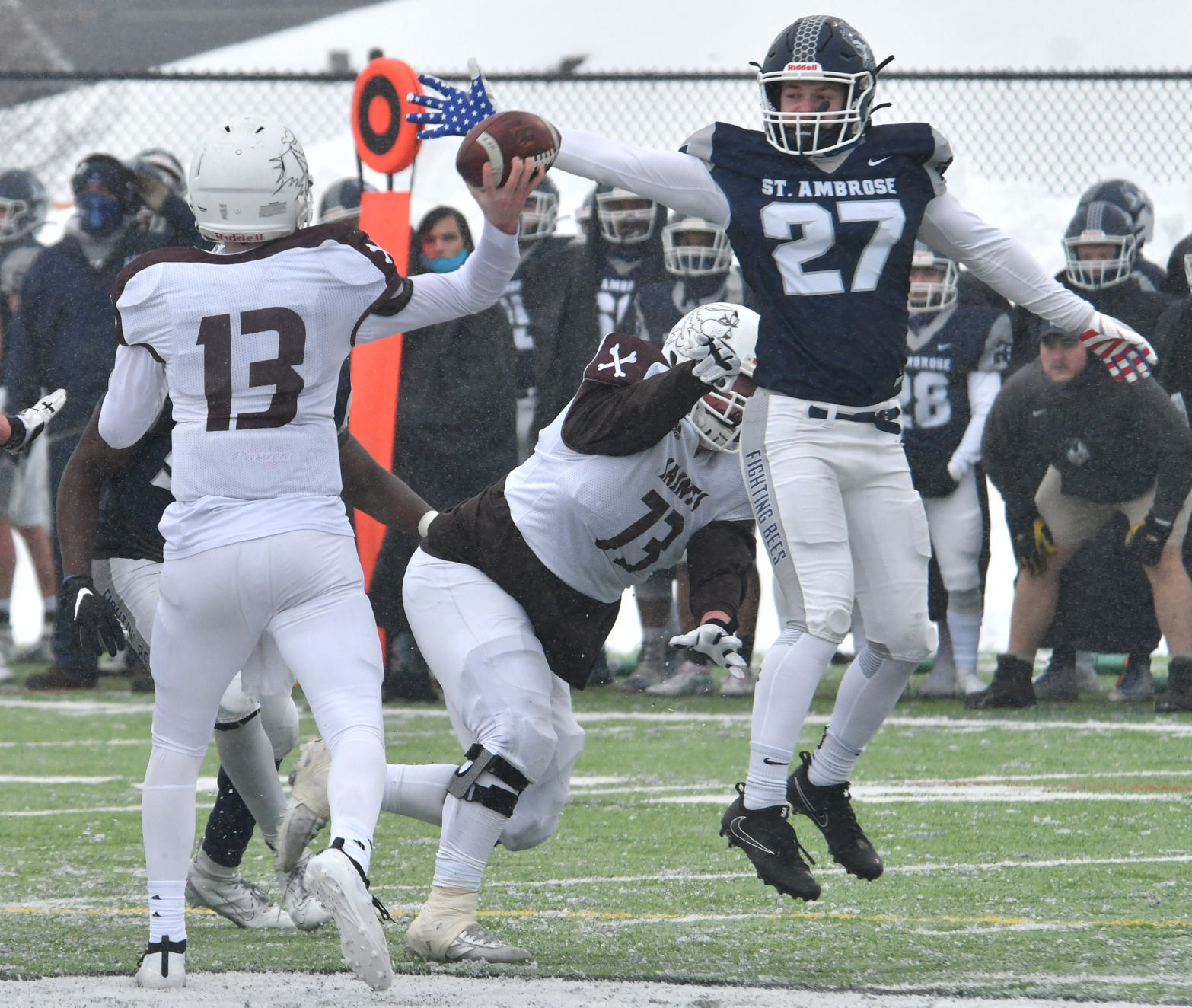 022121-qc-spt-ambrose football